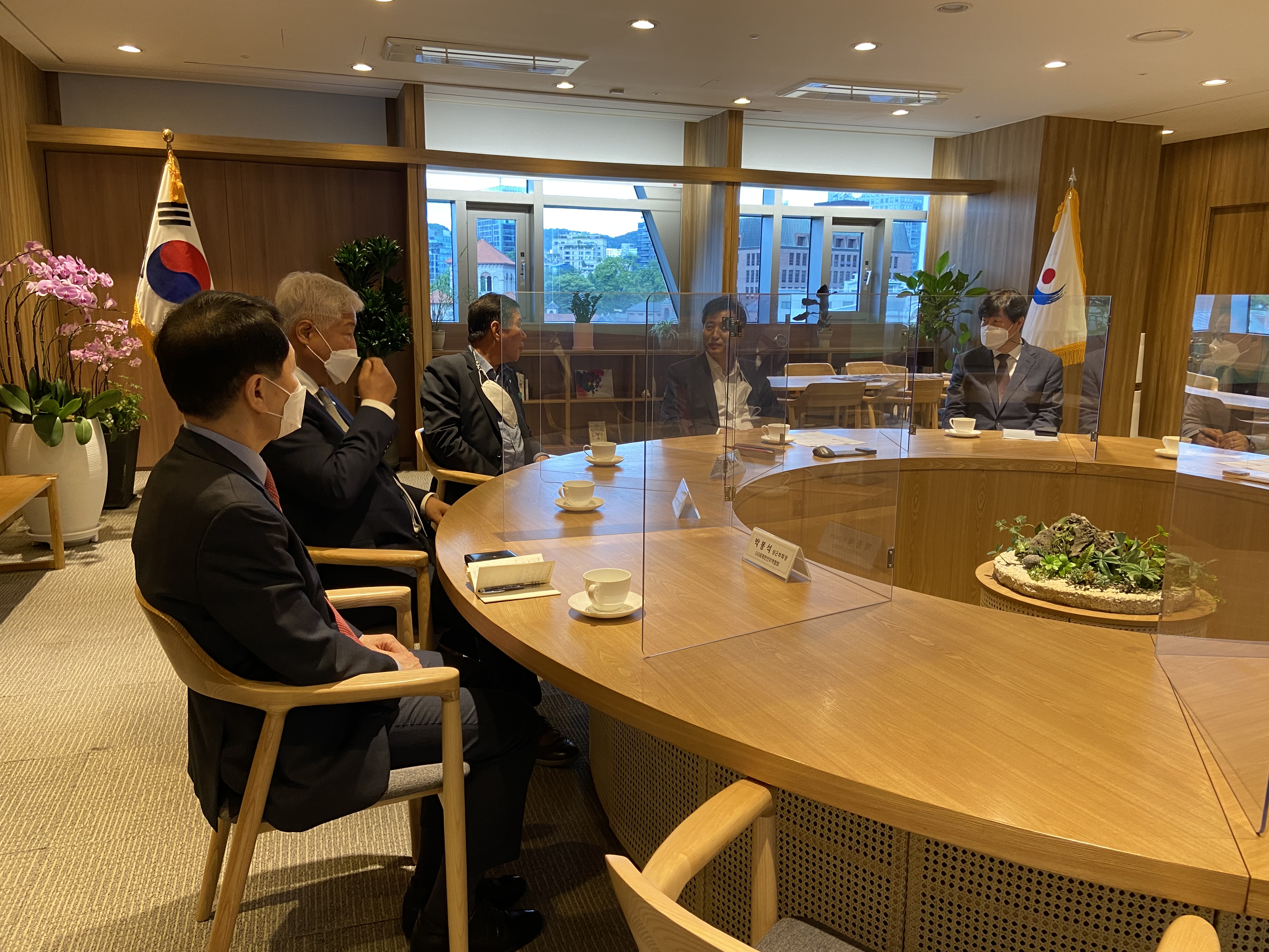 서울시장 면담.jpg 이미지입니다.