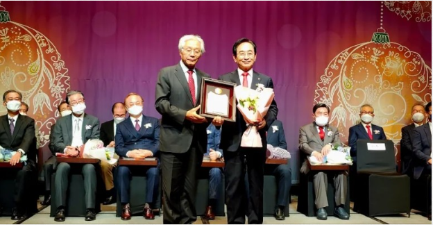 1.png 이미지입니다.