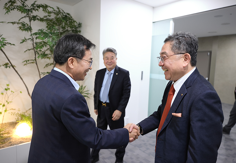 KakaoTalk_20230331_143941300_01.jpg 이미지입니다.