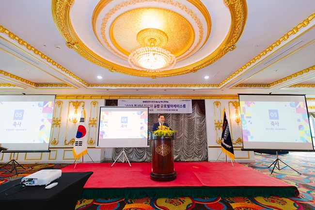 EOSR8487.jpg 이미지입니다.