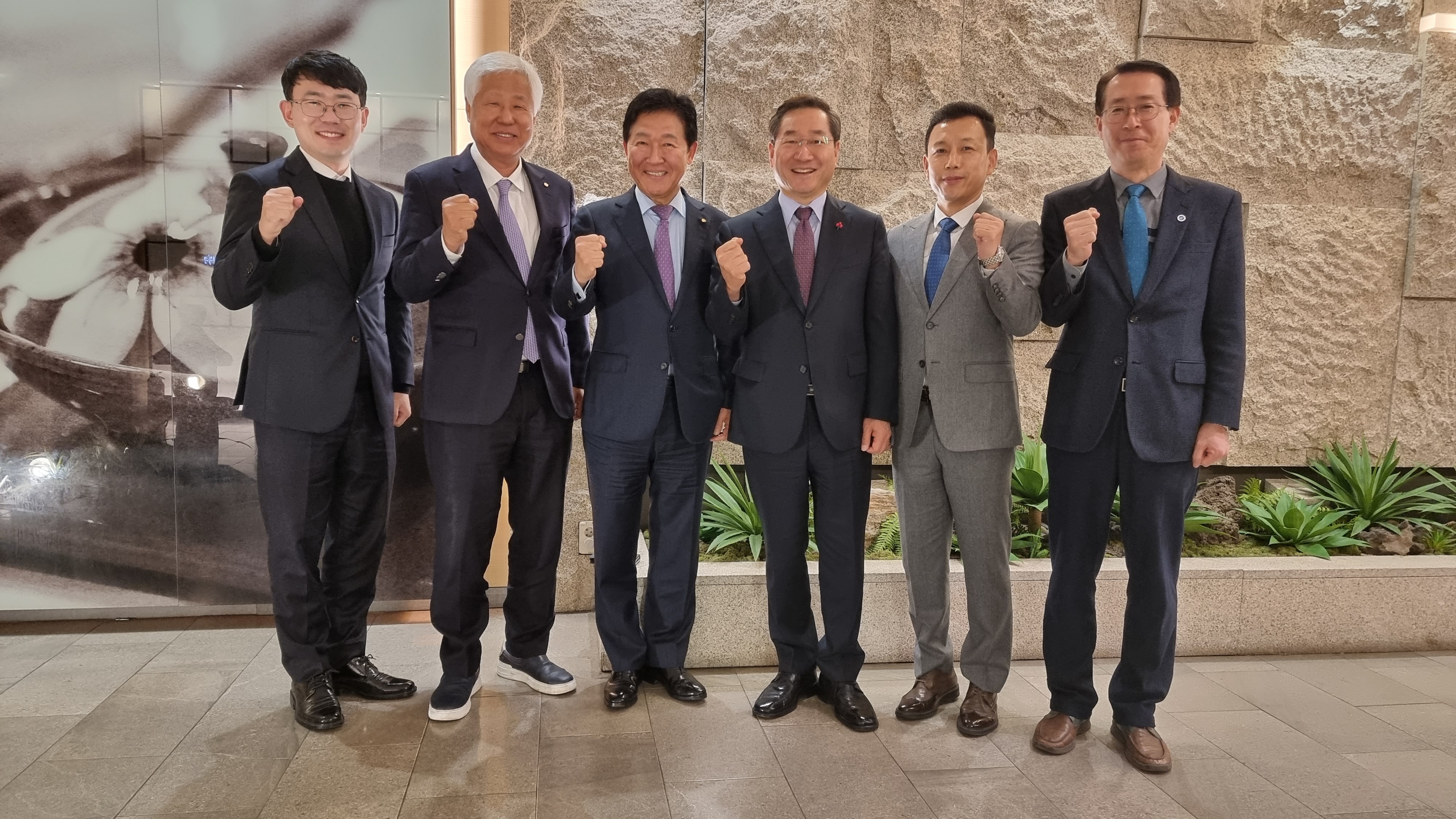 2.jpg 이미지입니다.