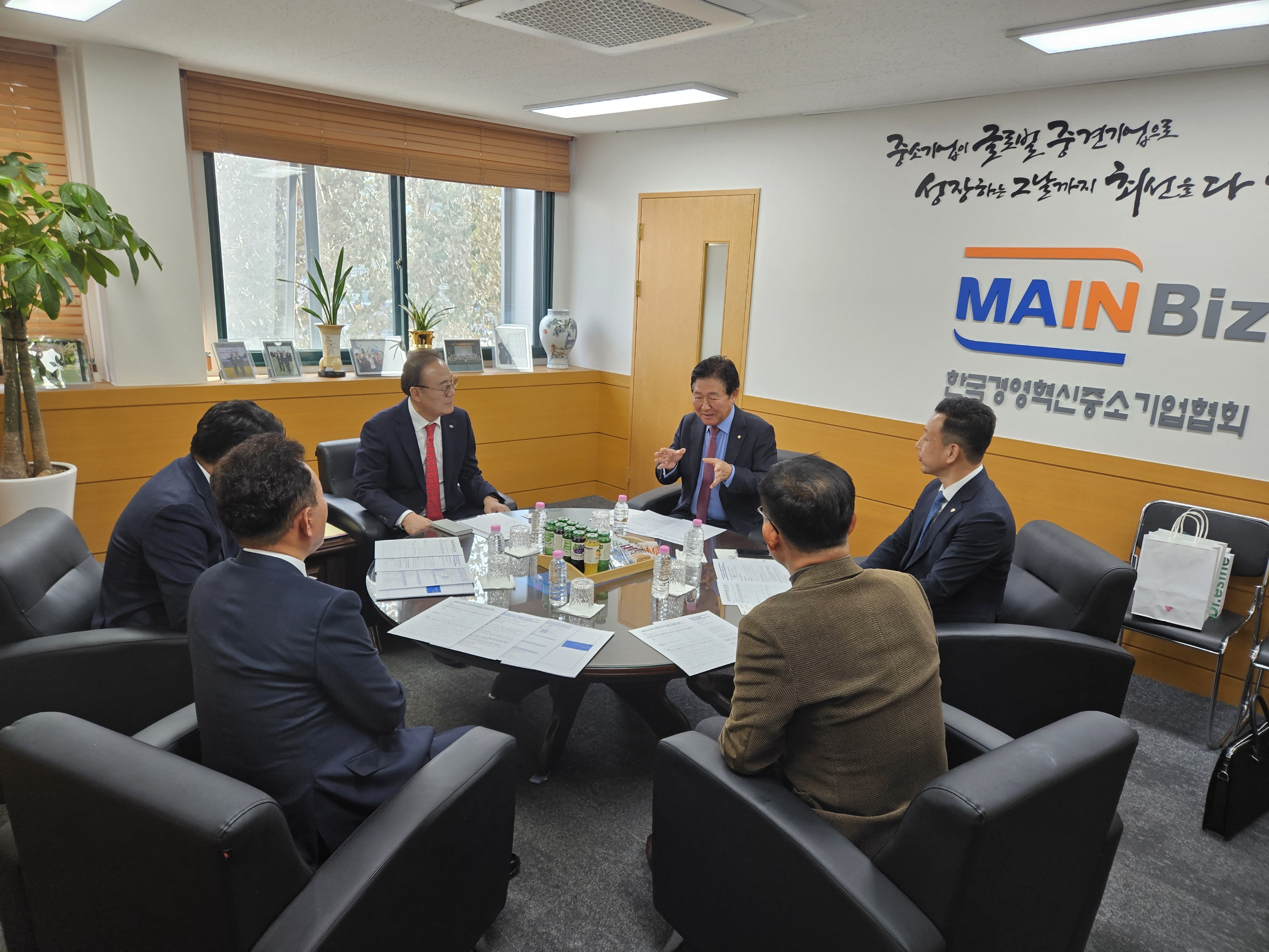 KakaoTalk_20231207_141609242_22.jpg 이미지입니다.