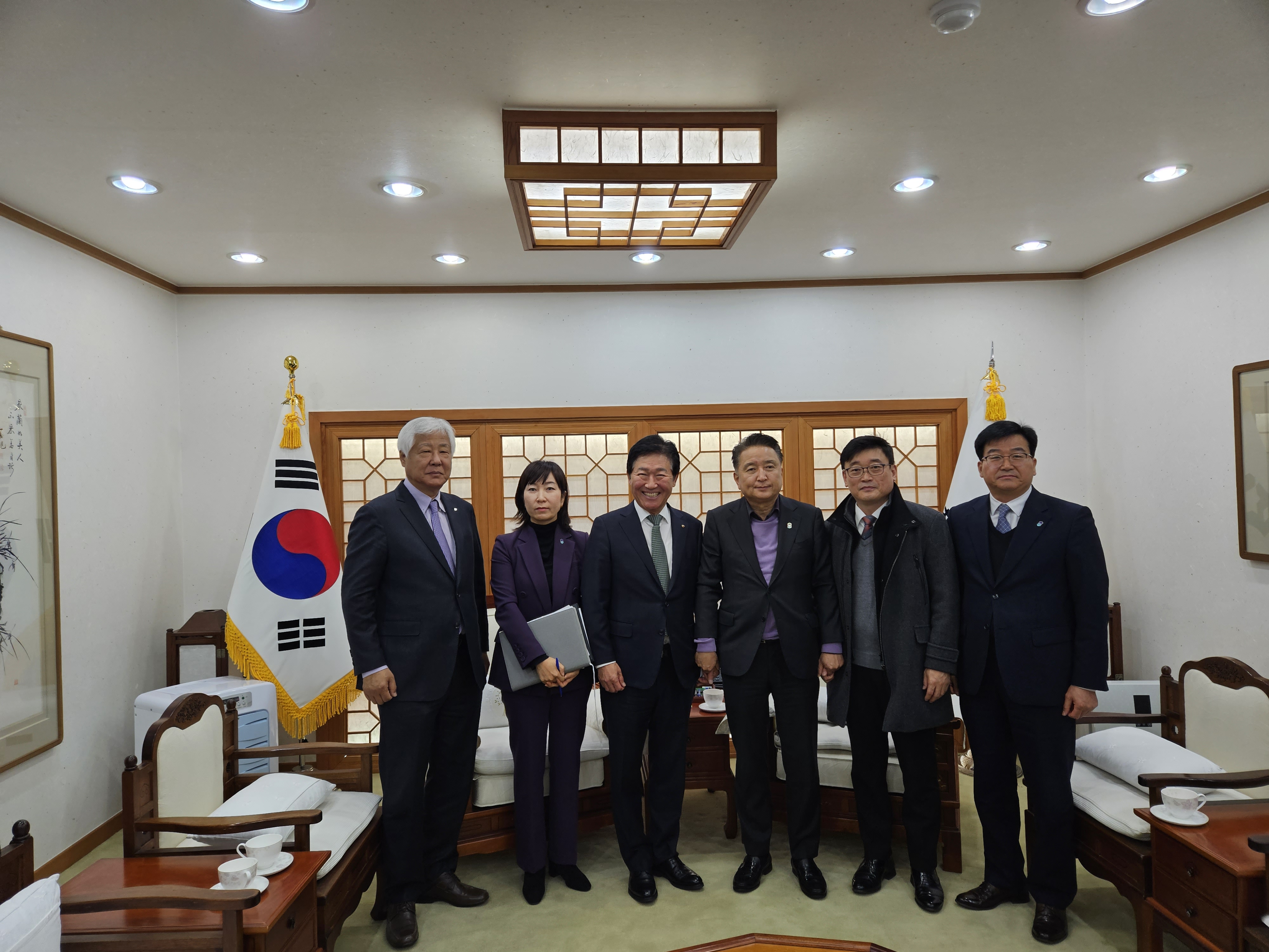 KakaoTalk_20231208_105340365.jpg 이미지입니다.