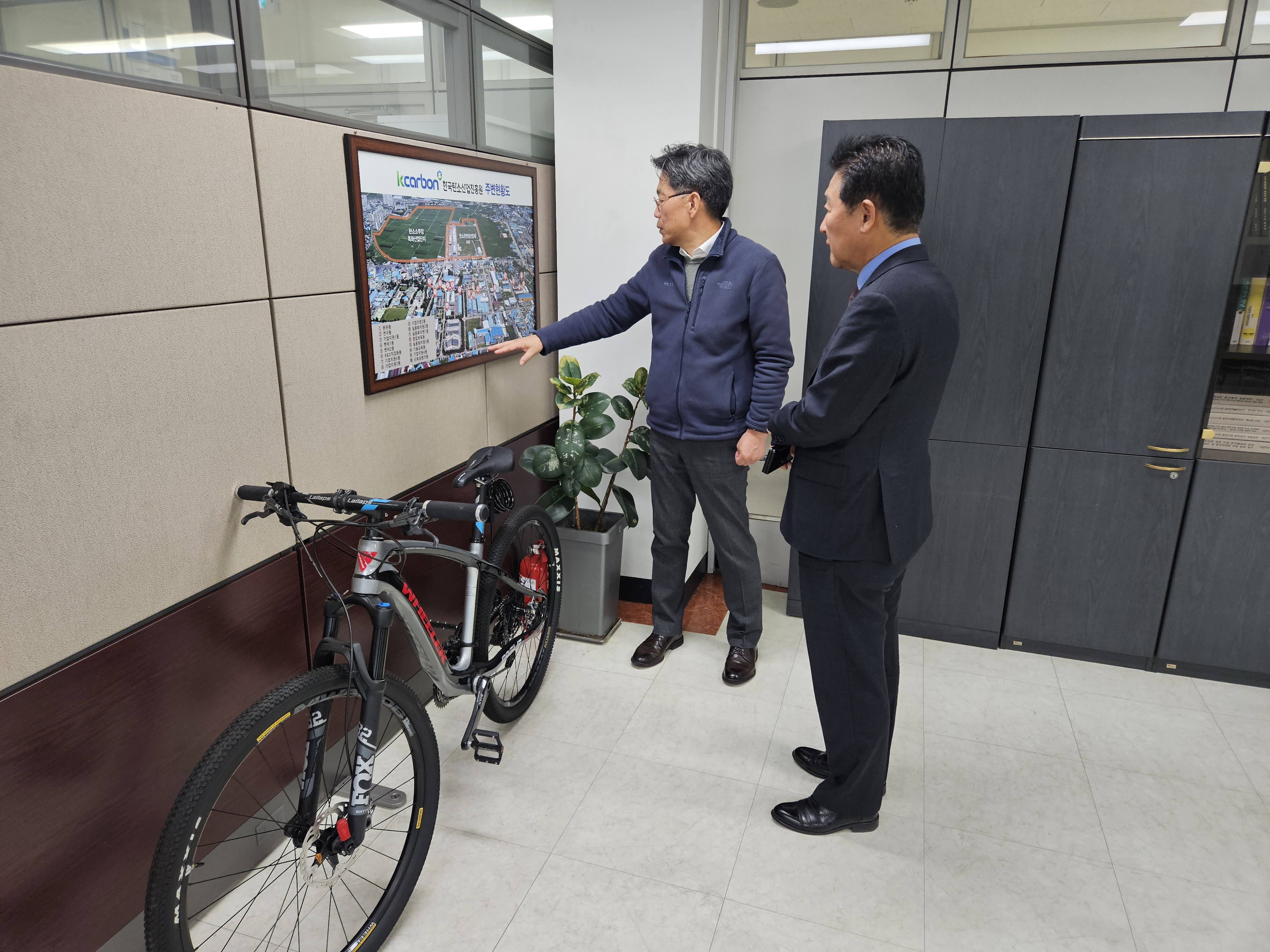 KakaoTalk_20231219_114707385_04.jpg 이미지입니다.