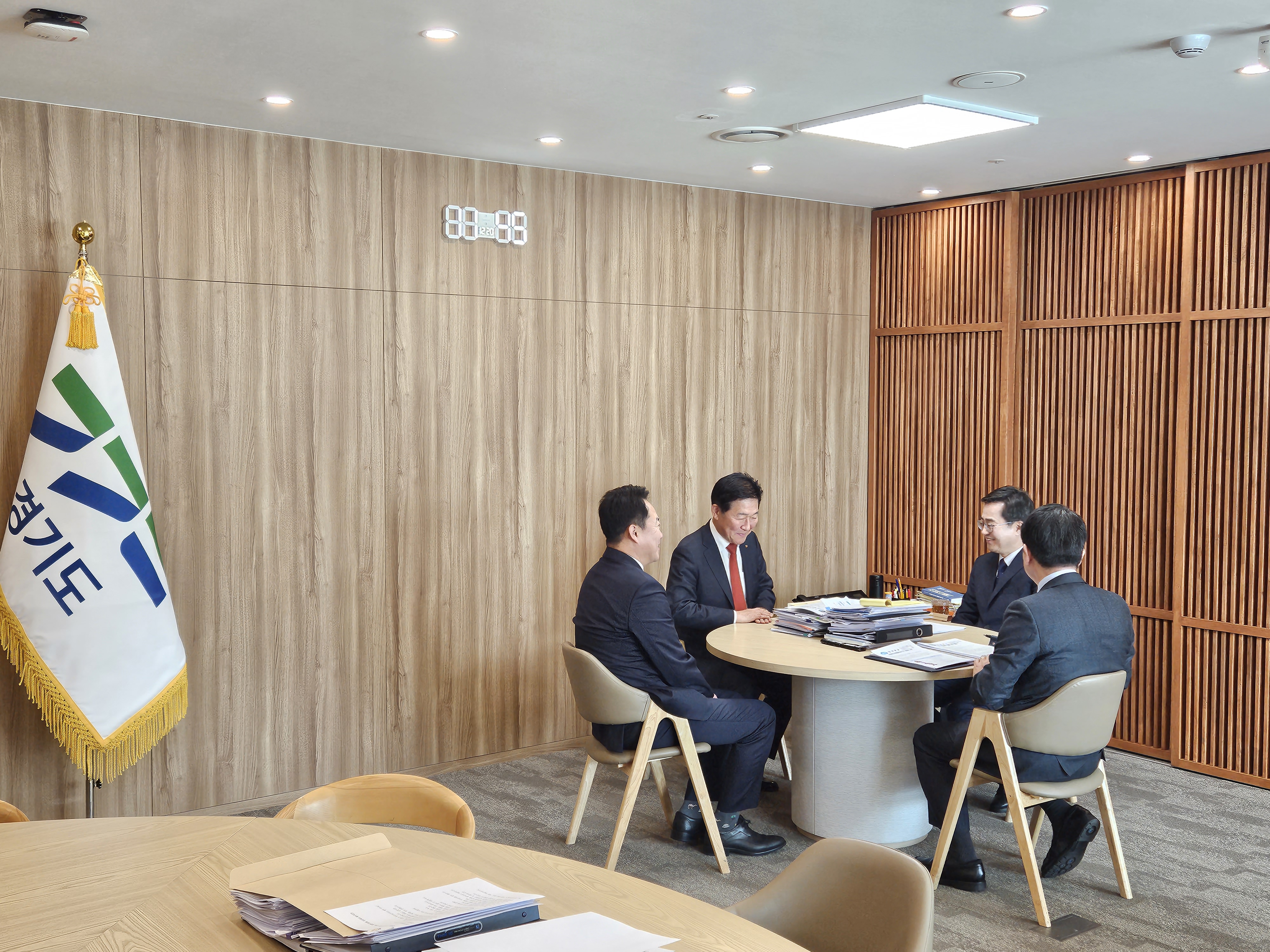 KakaoTalk_20231220_134847899_01.jpg 이미지입니다.