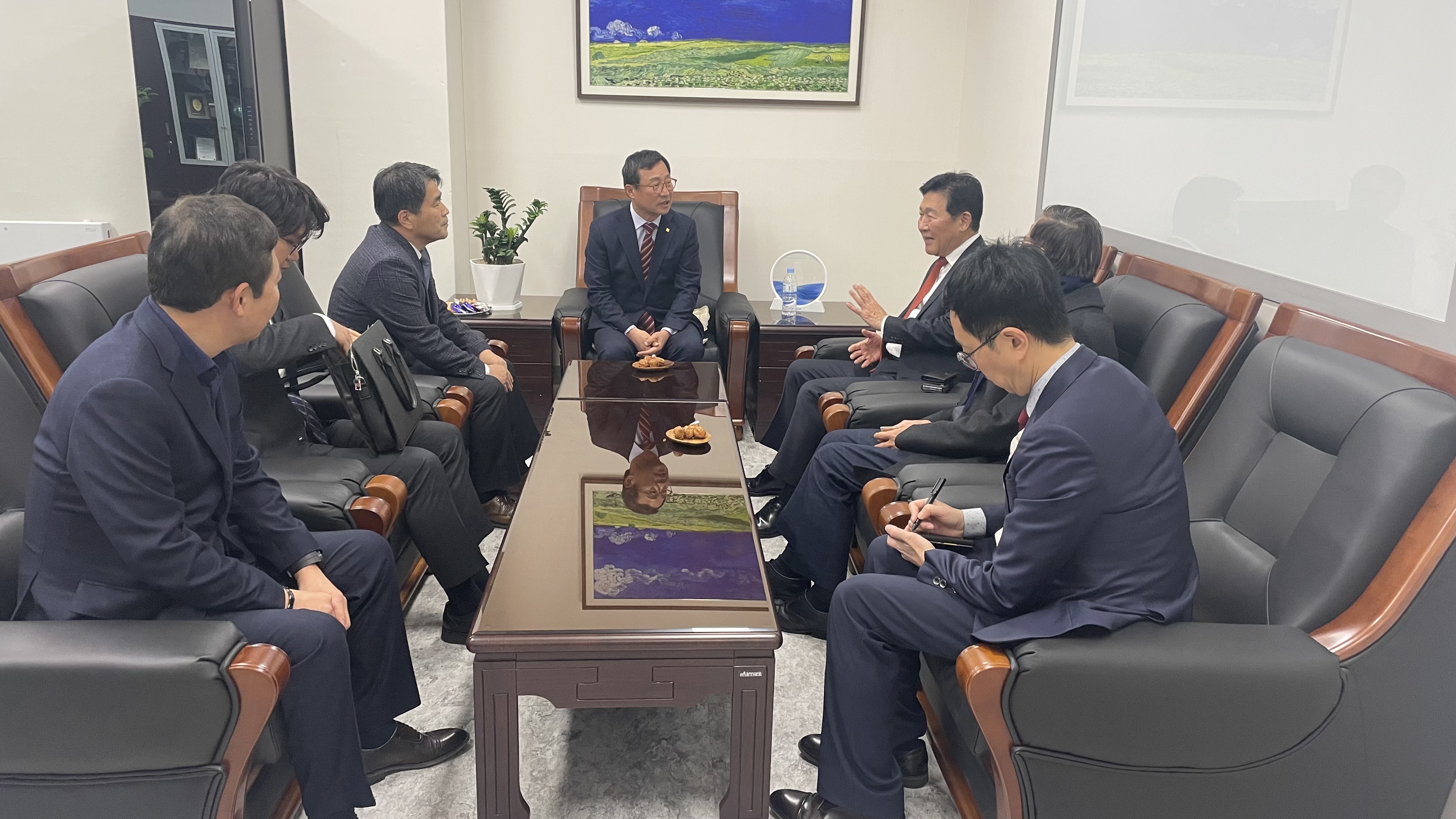 KakaoTalk_20240111_172639283_02.jpg 이미지입니다.