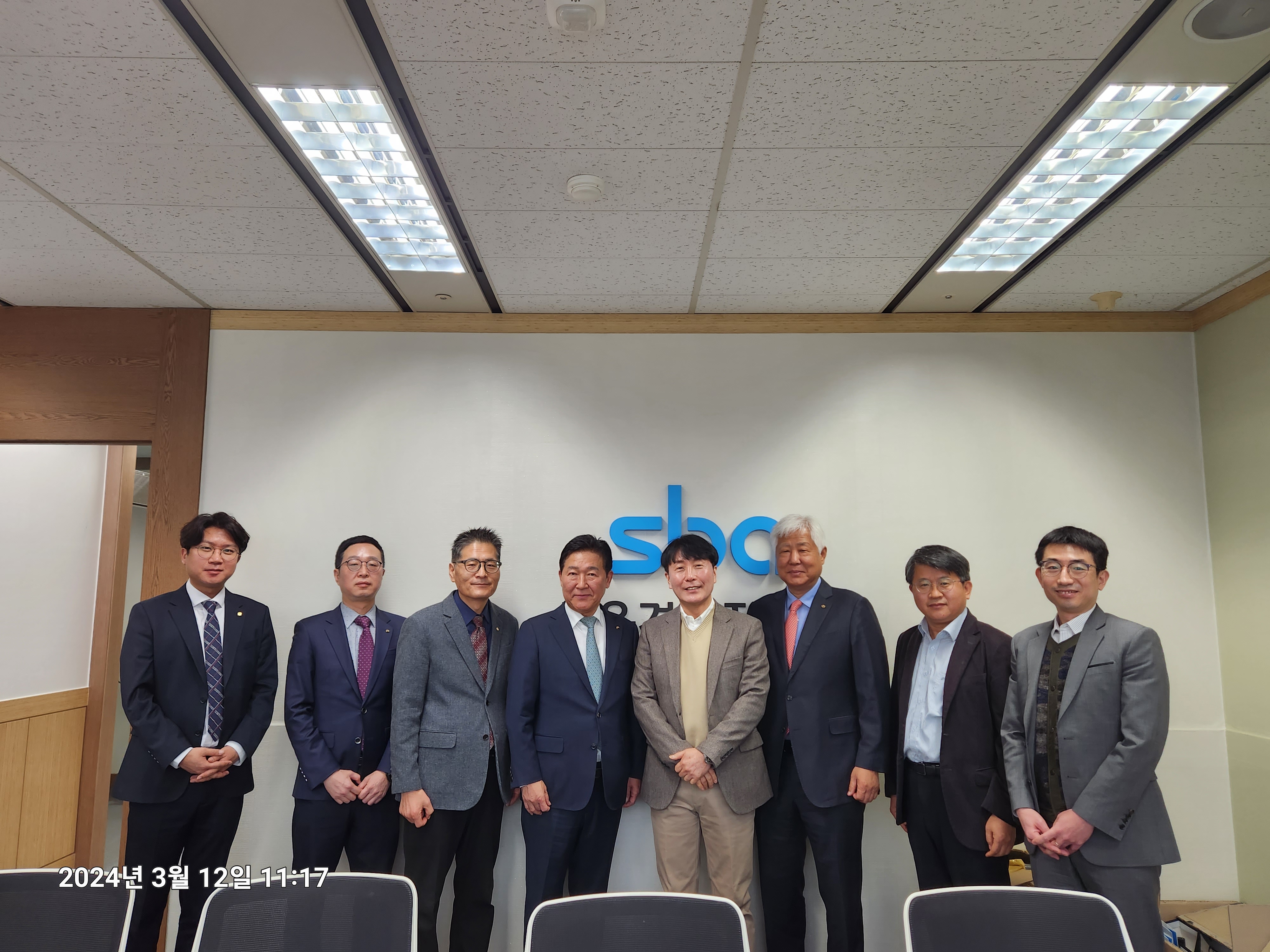 KakaoTalk_20240312_130635867_01.jpg 이미지입니다.