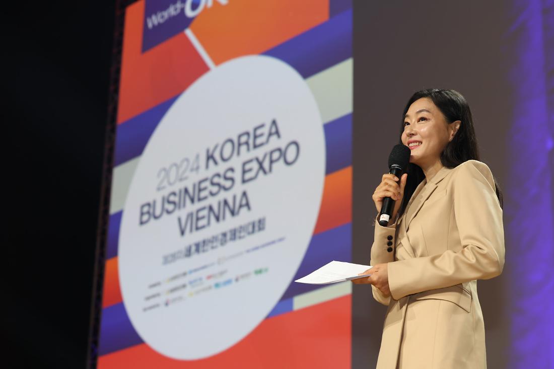 D1-openning (10).jpg