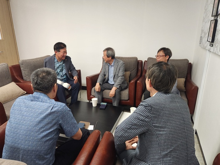 2.jpg 이미지입니다.