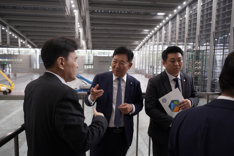 선전시 컨벤션센터 (3).JPG 이미지입니다.