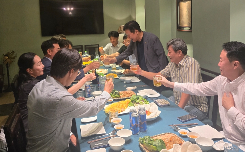호치민 지회 간담회 (3).jpg 이미지입니다.