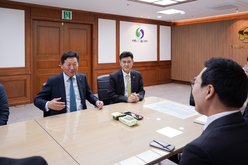 충주시장 예방 re-14.jpg 이미지입니다.