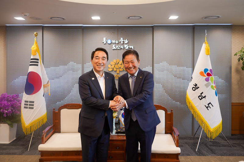 충남도지사 예방 re-8.jpg 이미지입니다.
